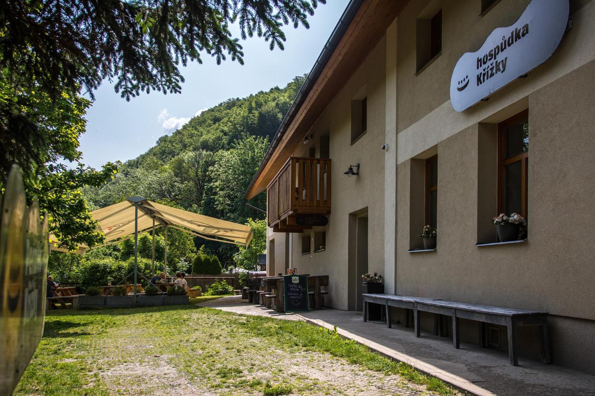 Penzion Krizky Mala Skala Luaran gambar
